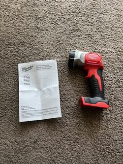 Milwaukee LED Work Light 2735-20 M18, (Tool Only Brand New)
