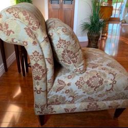 Upolstered Scrolback Side  Chair