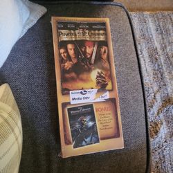 Pirates Of The Caribbea: Curse Of The Black Pearl