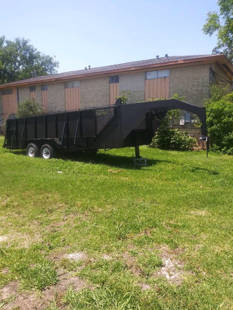 Gooseneck trailer