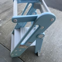 Toddler Stand