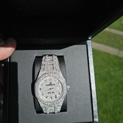 Luxury AP Automatic Watch – Fully Iced Out
