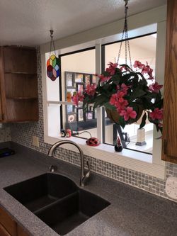 SILK FLOWER HANGING BASKET