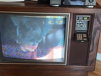 ZENITH SPACE COMMAND SYSTEM 3 Vintage Console CRT Television with Wood Cabinet