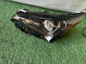 2018 2021 Lexus nx300 nx400 nx350  left side. Headlight oem