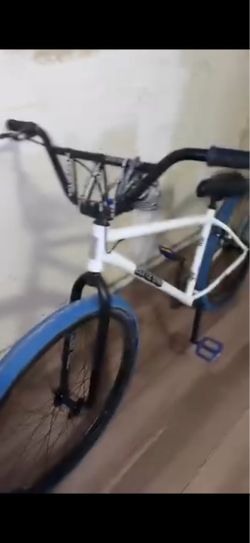 Elite bmx 29inch wheelie bike