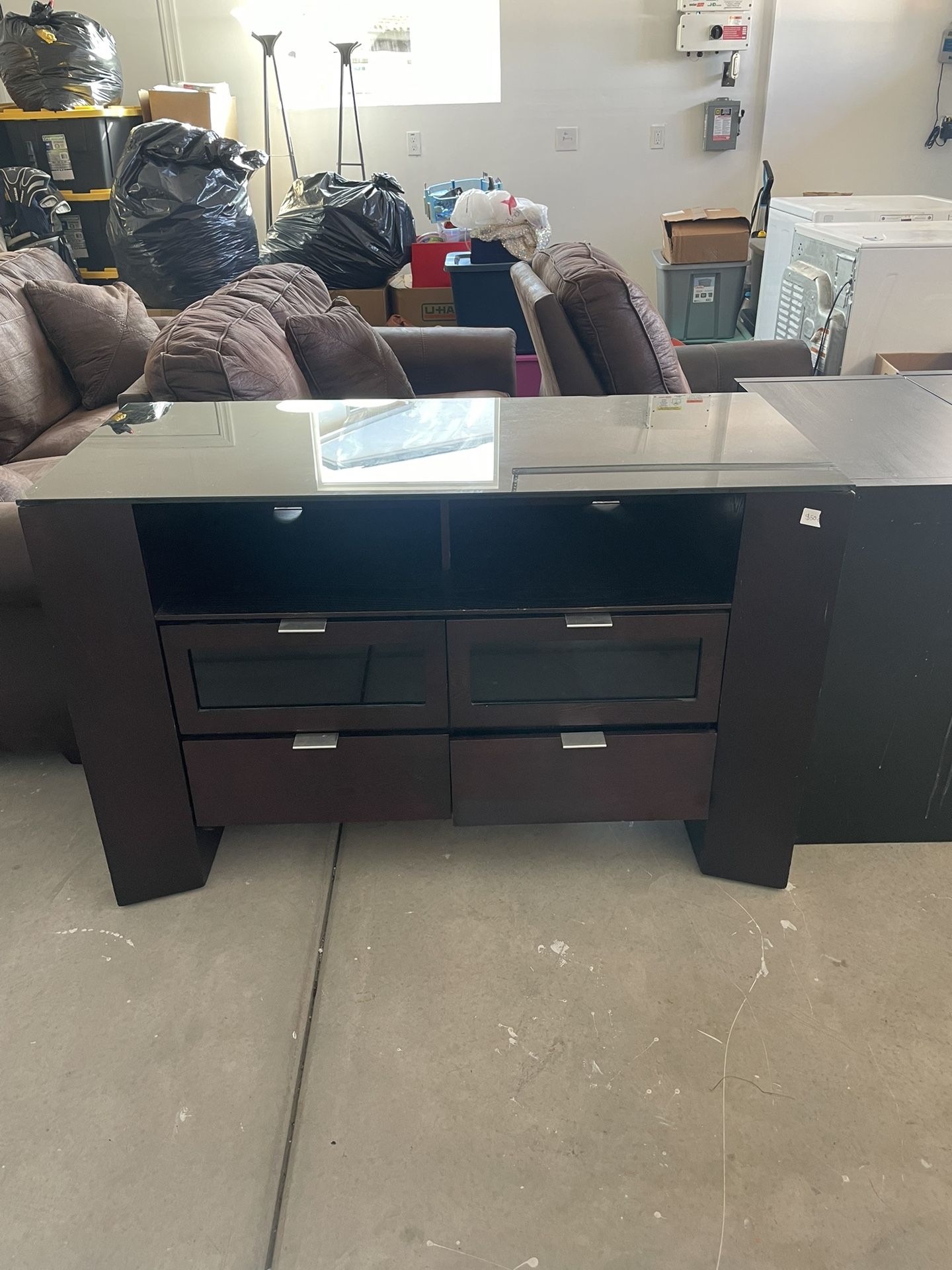 Media/Entertainment Console
