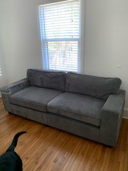 Couch with USB ports great condition
