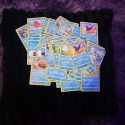 60 Pokemon Cards