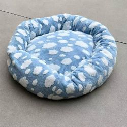 Pet Bed NEW 