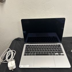 Apple Laptop