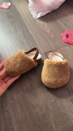 Baby shoes / slides