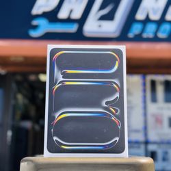 IPad Pro 11in M4 Chip WiFi (Latest Model) 