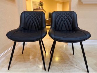 Set of 2 beautiful Black Quilted Accent Chairs