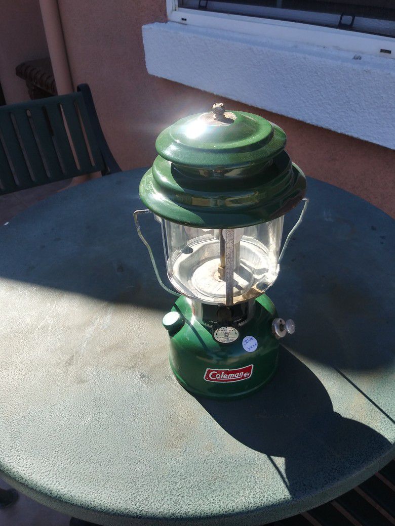 Photo Coleman Lantern Starts Right Up Runs Perfect To Mantle Burns Coleman Fuel Or White Gas
