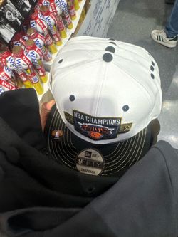 Knicks championship hats 75$