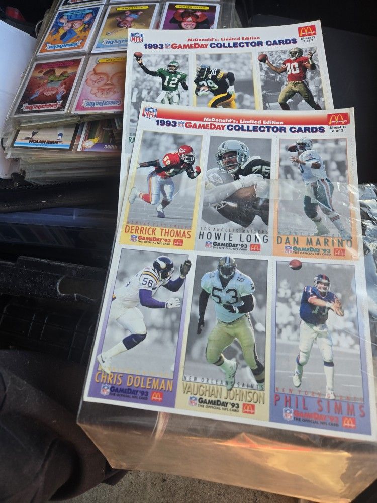 Baseball And Football some Vintage GOOD Cards