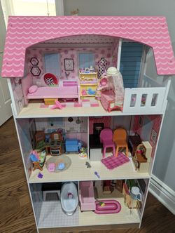 Doll house And Kitchen