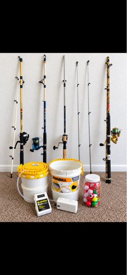 Fishing Gear Bundle – 4 Rods & Reels, Bait Buckets, Aerator + Bobbers