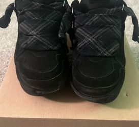 W9 UGG LOWMEL SNEAKER