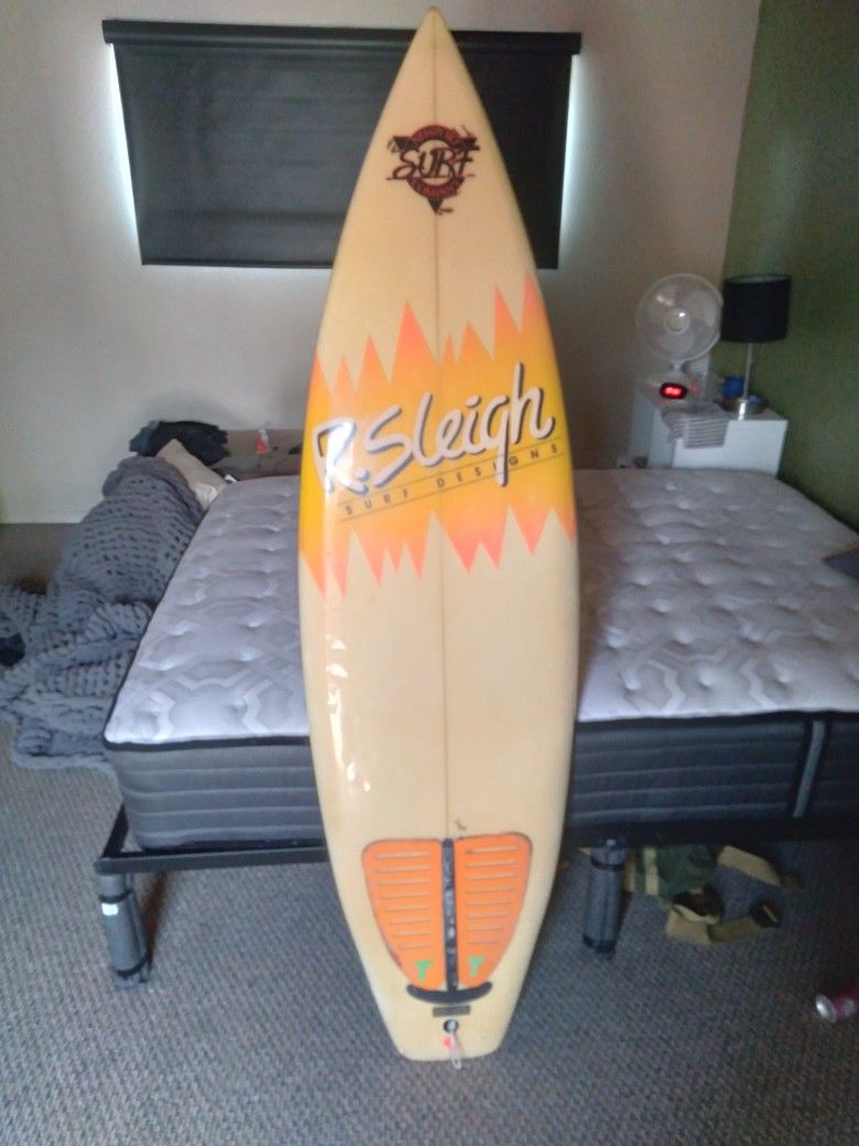 Retro 80s Surfboard