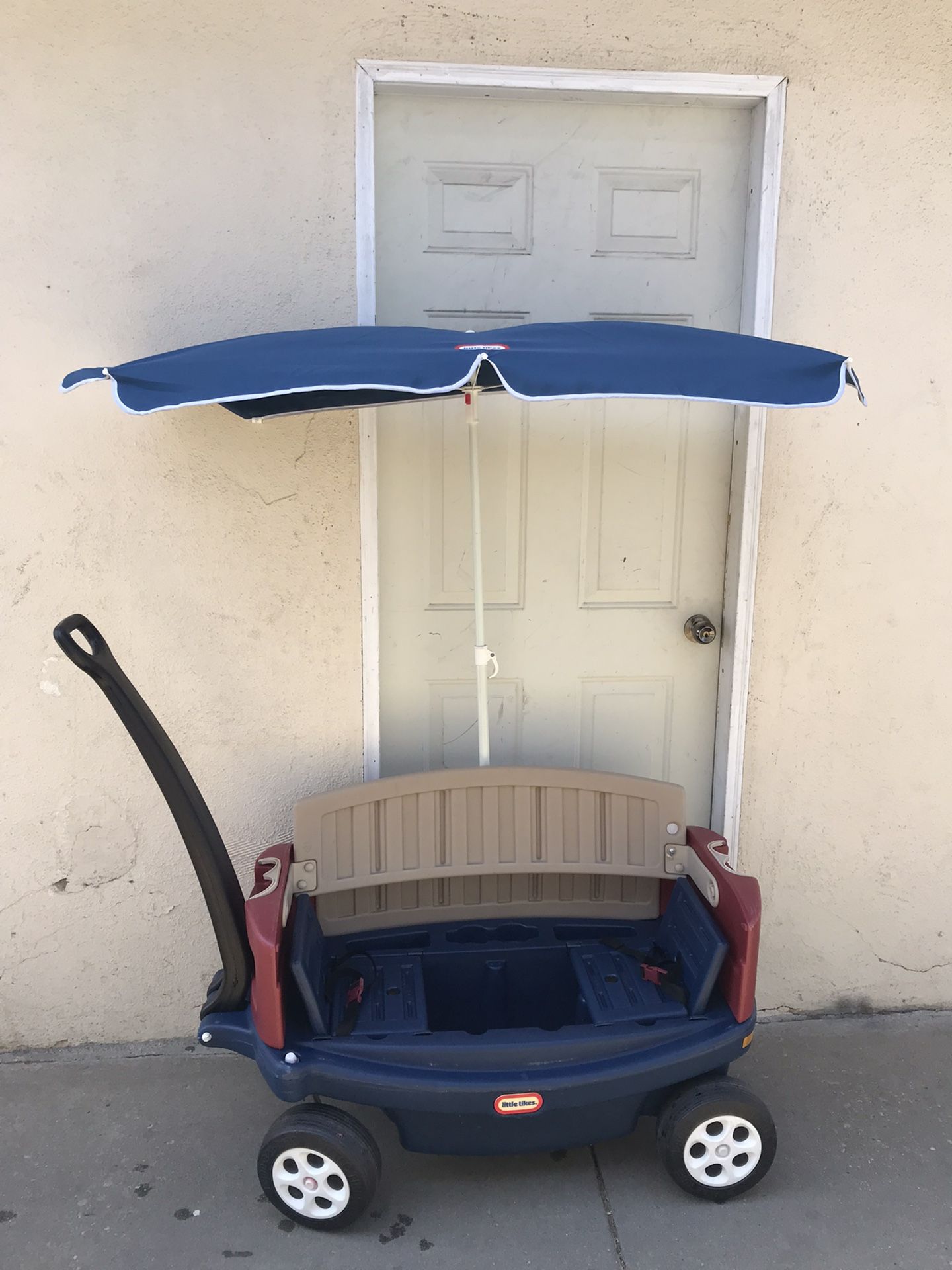 LITTLE TIKES WAGON WITH CANOPY 