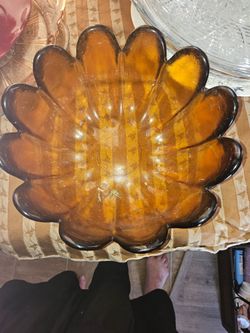 Vintage Indiana Glass Lotus Bowl (also referred to as a "Luau" or "