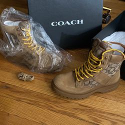 Men’s 7.5 Winter Coach Boots