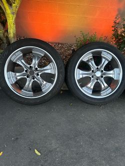 305/40R22 Tires