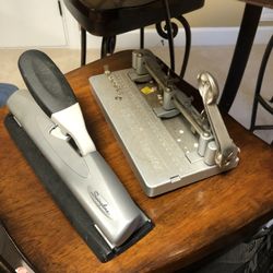 3 Hole Punch