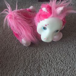 Moma Unicorn with baby unicorn