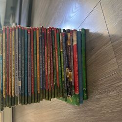 Magic tree House - 31 Books + 2 More Books