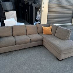 Sectional Couch 