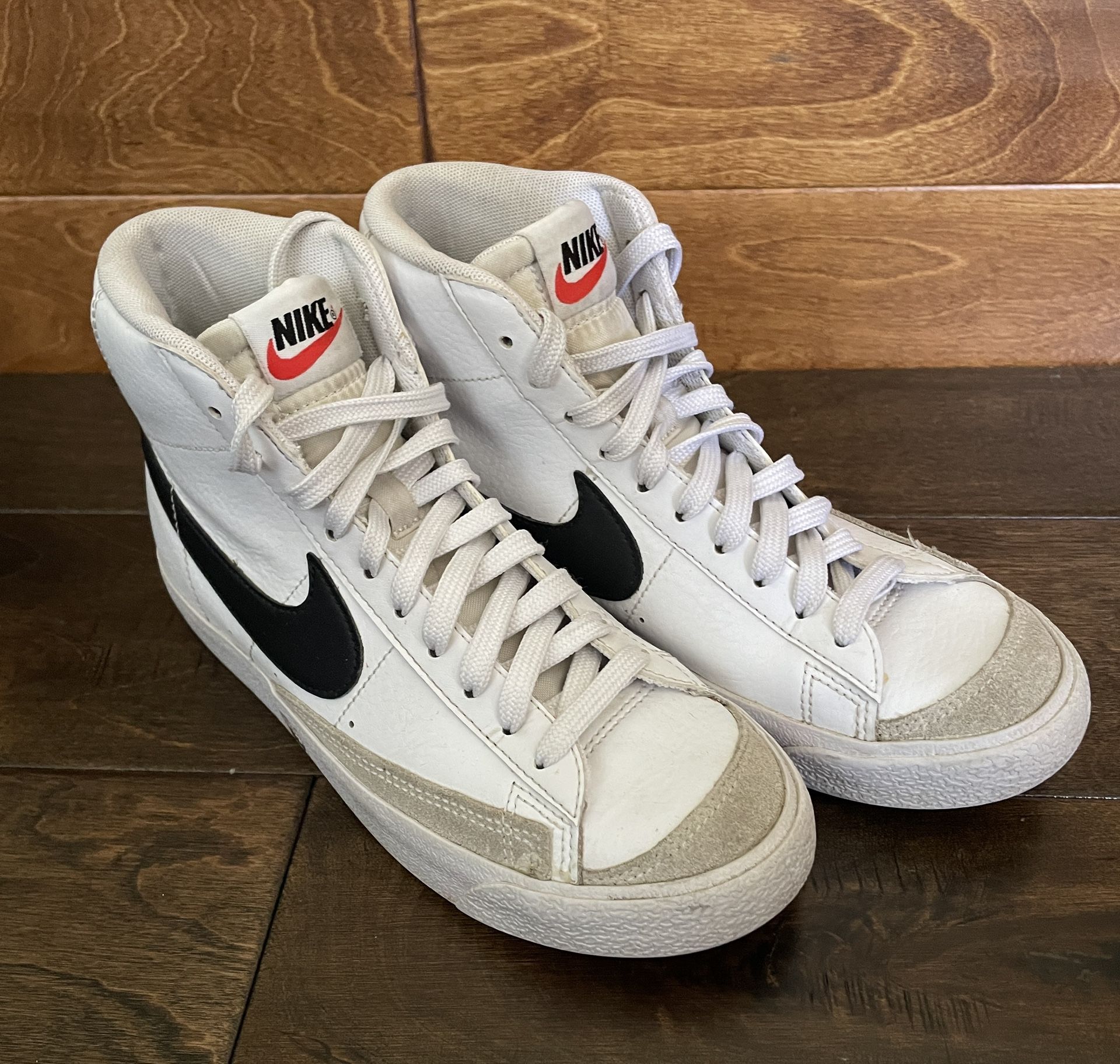 Nike blazer high top shoes girls size 5Y