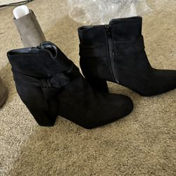 Black Bow Boots 