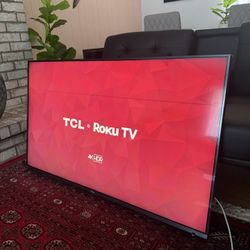 TCL - 55" Class - LED - 6 Series - 2160p - Smart - 4K UHD TV with HDR Roku TV, Has A Small Line In The Screen You Can See On The Picture
