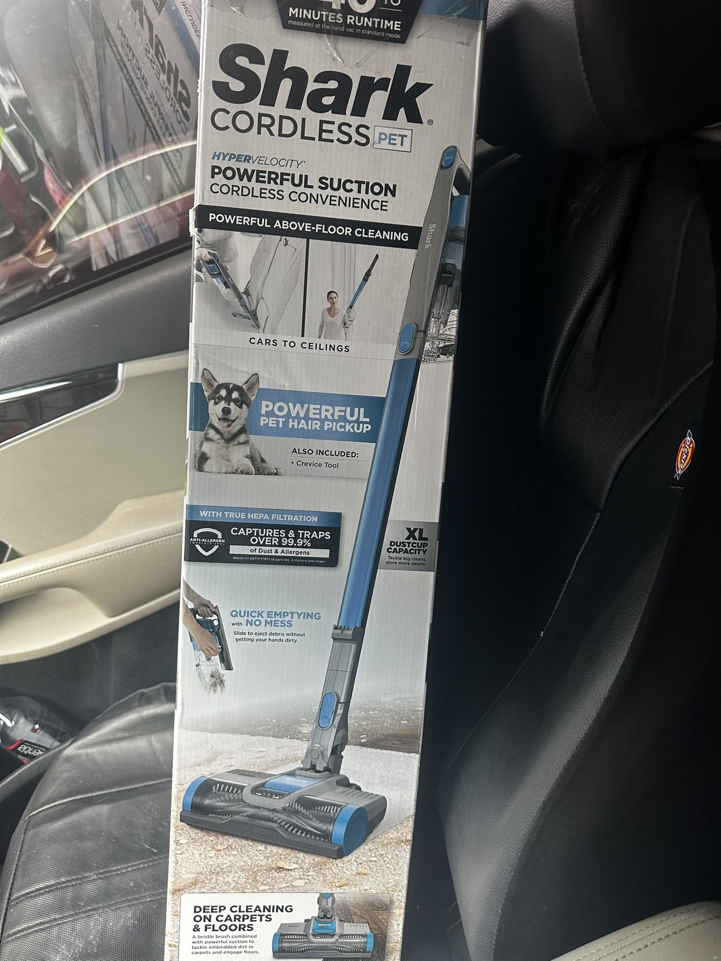 Shark cordless Vacuum