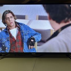 32” Phillips Tv With Remote