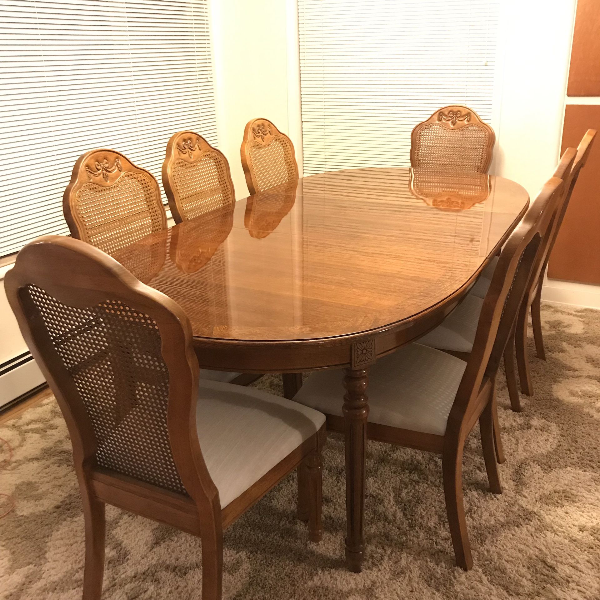 Thomasville High End Designer Oval Dining Table