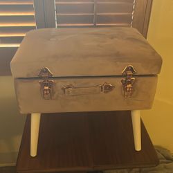 Very Cute Brand New Stool