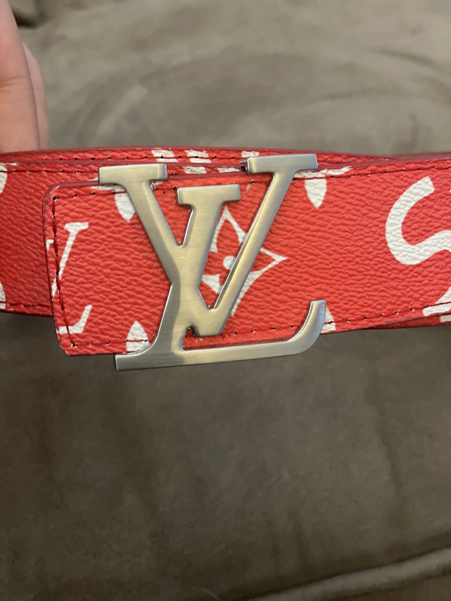 LV Supreme Belt 