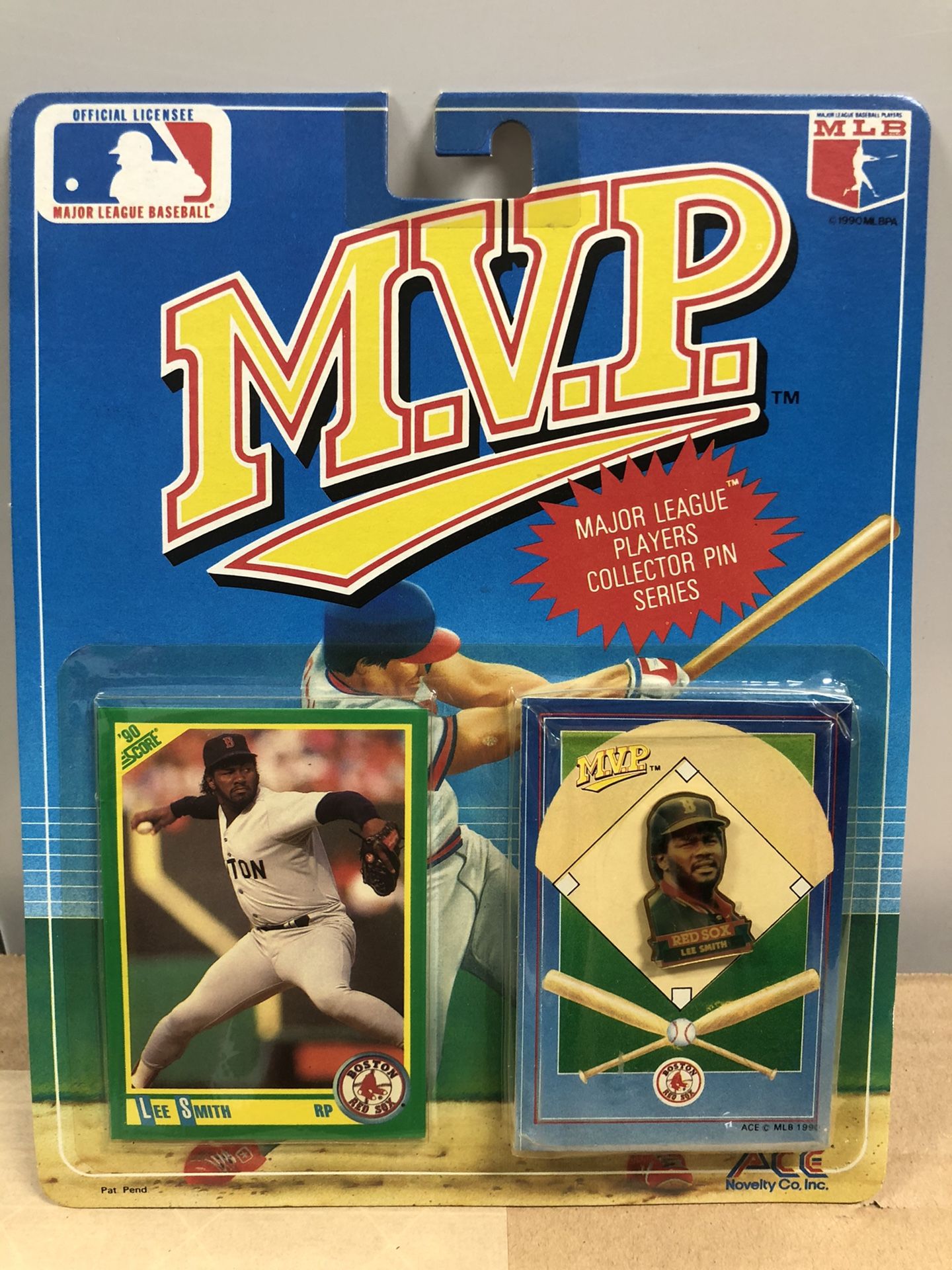 1990 Boston Red Sox Lee Smith MVP Major League Players Collector Pin with Baseball Card *UNOPENED*