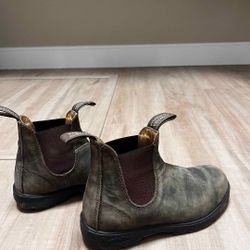 Blundstone Boots 