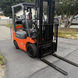 Forklift For Sale 2015 Toyota Seven Series$8995