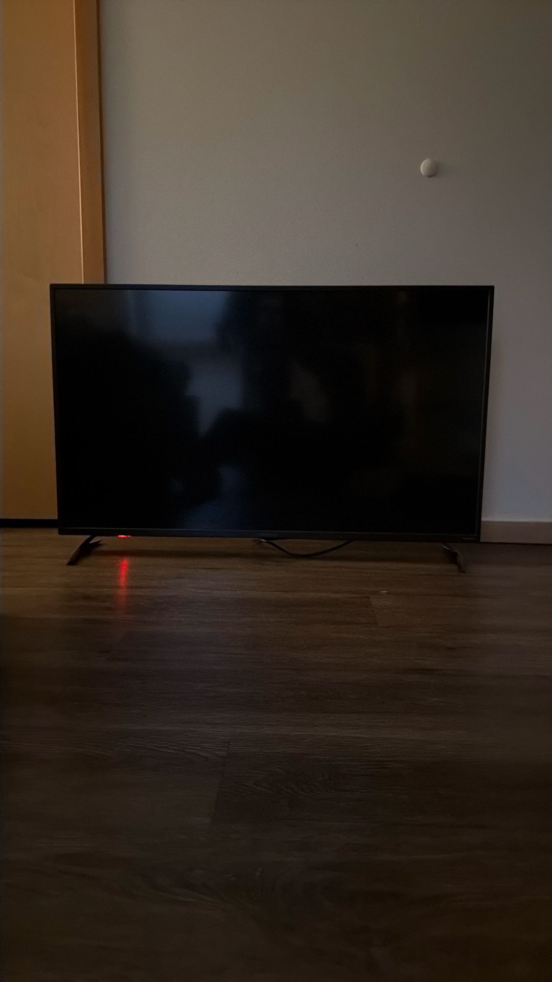 43’ Insignia Smart TV (4k)