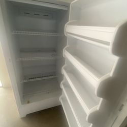 Freezer Upright 15.6 Cu Ft