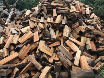 🔥Firewood 🔥Mix Hardwood Seasoned 200.00 A cord inbox to setup a Delivery