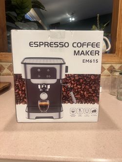 Espresso Coffee Maker EM615 - 20 Bar Espresso Machine with Milk Frother, 1.8L Tank - New in Box