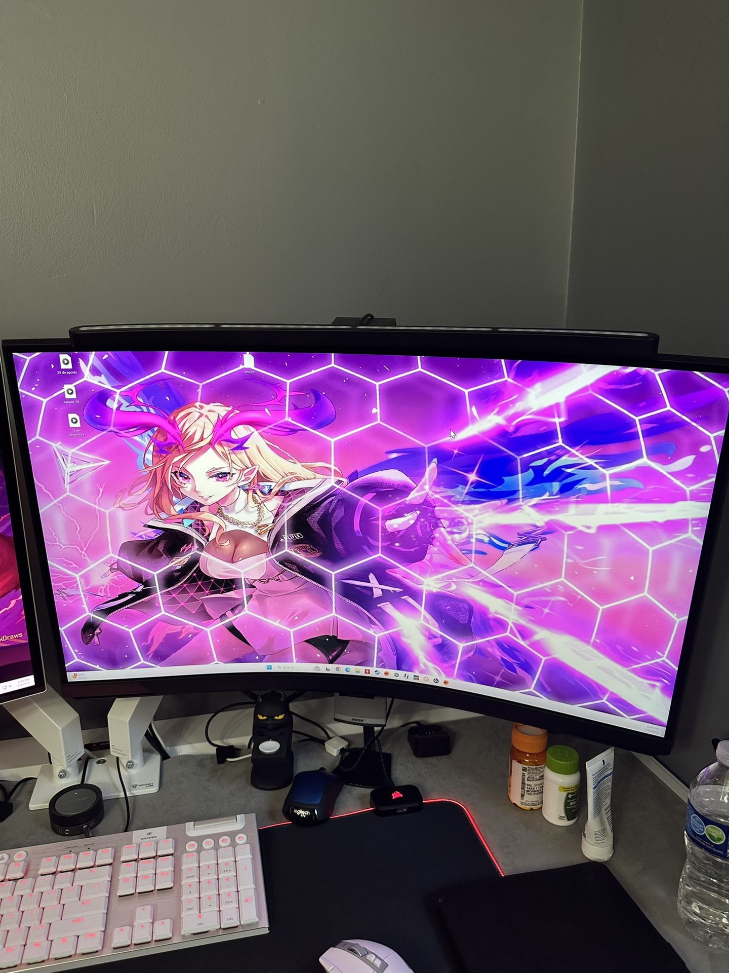 32 Inch Samsung Odyssey 4k