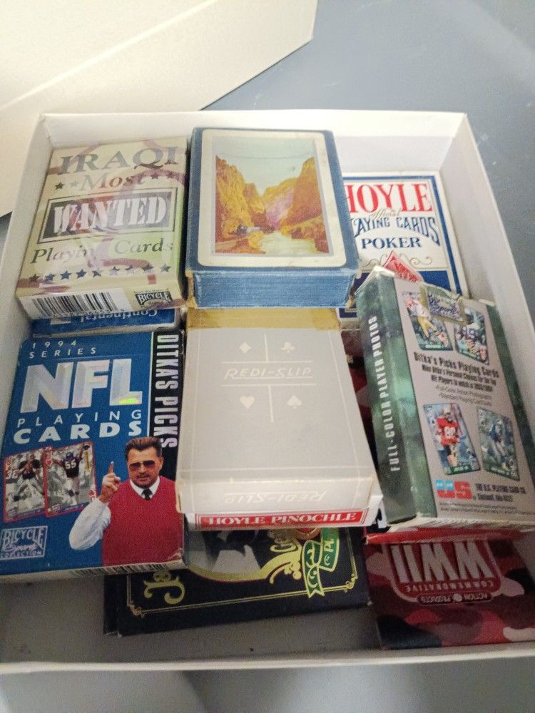 10 Packs Of Old And Unopened POKER CARD